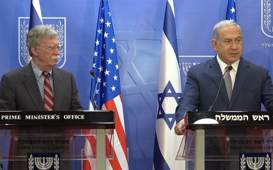 US National Security Adviser John Bolton (L) and Prime Minister Benjamin Netanyahu ahead of their meeting in Jerusalem, August 20, 2018
