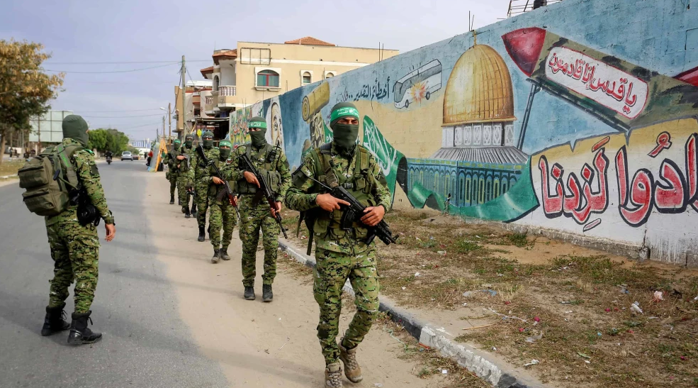 Members of the Al-Qassam Brigades, the armed wing of the Hamas terrorist movement, on patrol in Rafah, the southern Gaza Strip, April 27, 2020. Photo by Abed Rahim Khatib/Flash90.