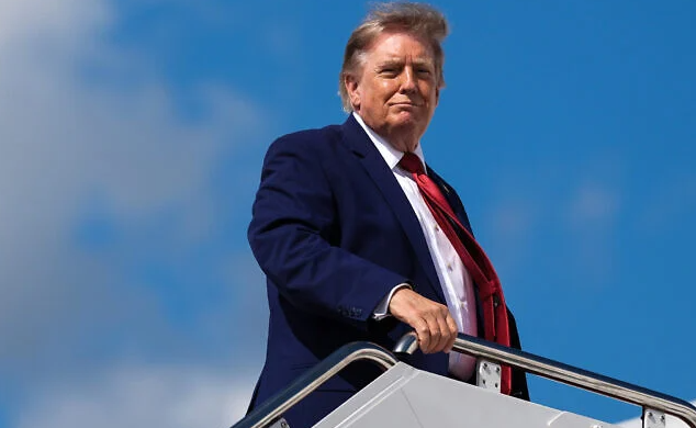 US President Donald Trump boards Air Force One at Joint Base Andrews in Maryland on August 7, 2026. (AP Photo/Julia Demaree Nikhinson)