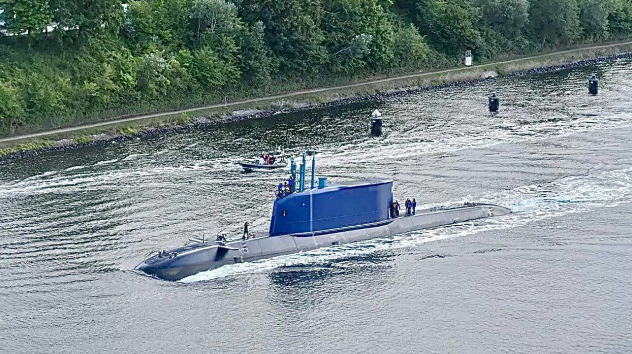 New German-made Israeli submarine 'INS Drakon' embarks from Germany for Israel, September 21, 2026. (photo credit: ARMY RADIO)