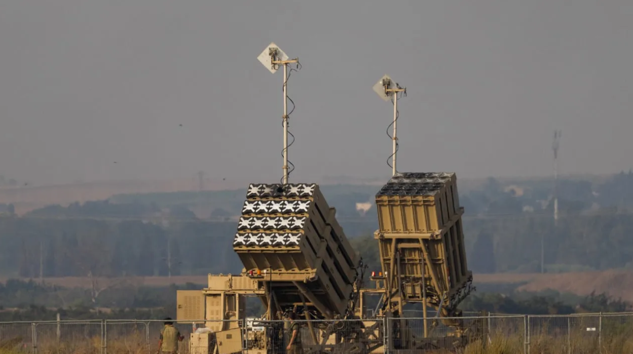 Iron Dome batteries are seen stationed near the southern Israeli city of Sderot, August 6, 2022 (photo credit: YONATAN SINDEL/FLASH90)
